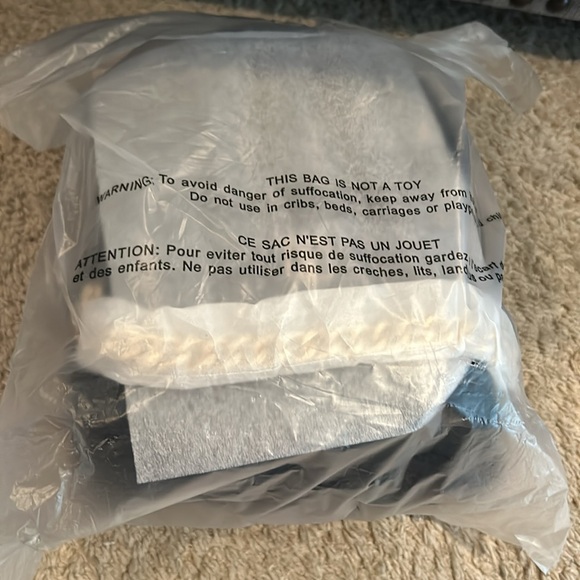 VICTORIAS SECRET Quilted Velvet Mini backpack mirror inside - Picture 8 of 8